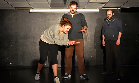 stage d'improvisation théâtrale : Expression corporelle ; improvisation à trois comédiens